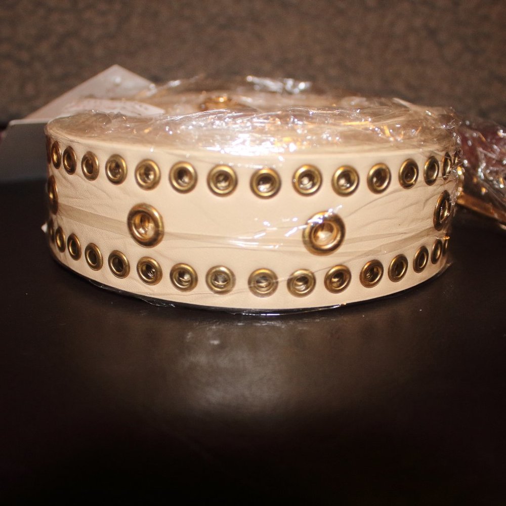 HP MIZ IVORY GOLD GROMMETS PLUS VEGAN HOOK BELT